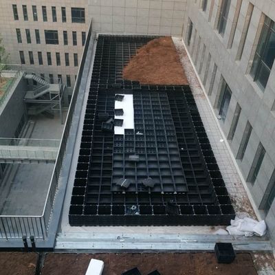 Selección de espacio de la sala de apoyo bandeja de plantas de plástico para el jardín de casa maceta de flores y plantación