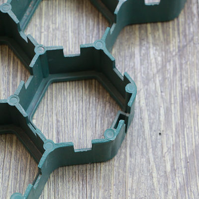 Grilla permeable de plástico de diseño moderno para estabilizar el camino de entrada