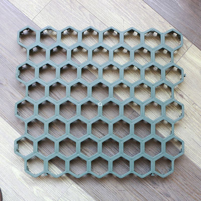 Grilla permeable de plástico de diseño moderno para estabilizar el camino de entrada