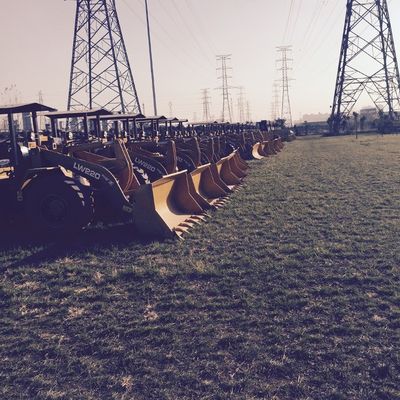 Redes de césped de plástico de diseño moderno para calzadas fortalecen el suelo y mejoran la estética