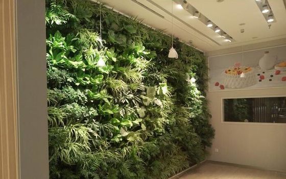 Pot de flores de plástico vertical fuerte de pared verde personalizada para decoración de interiores y jardines